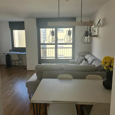 Cozy In The Center Of Apartment