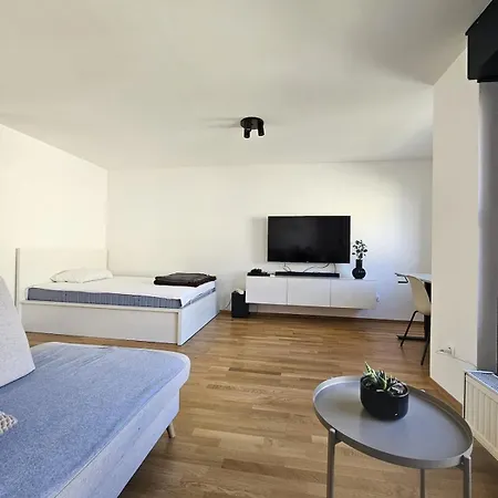 Cozy In The Center Of Apartment *